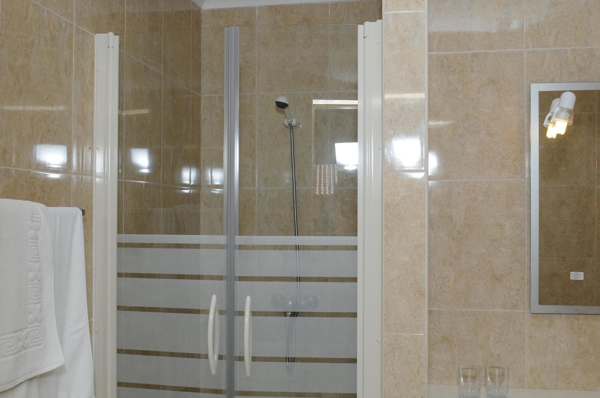 Hotel S. Jorge Batalha Ruang foto