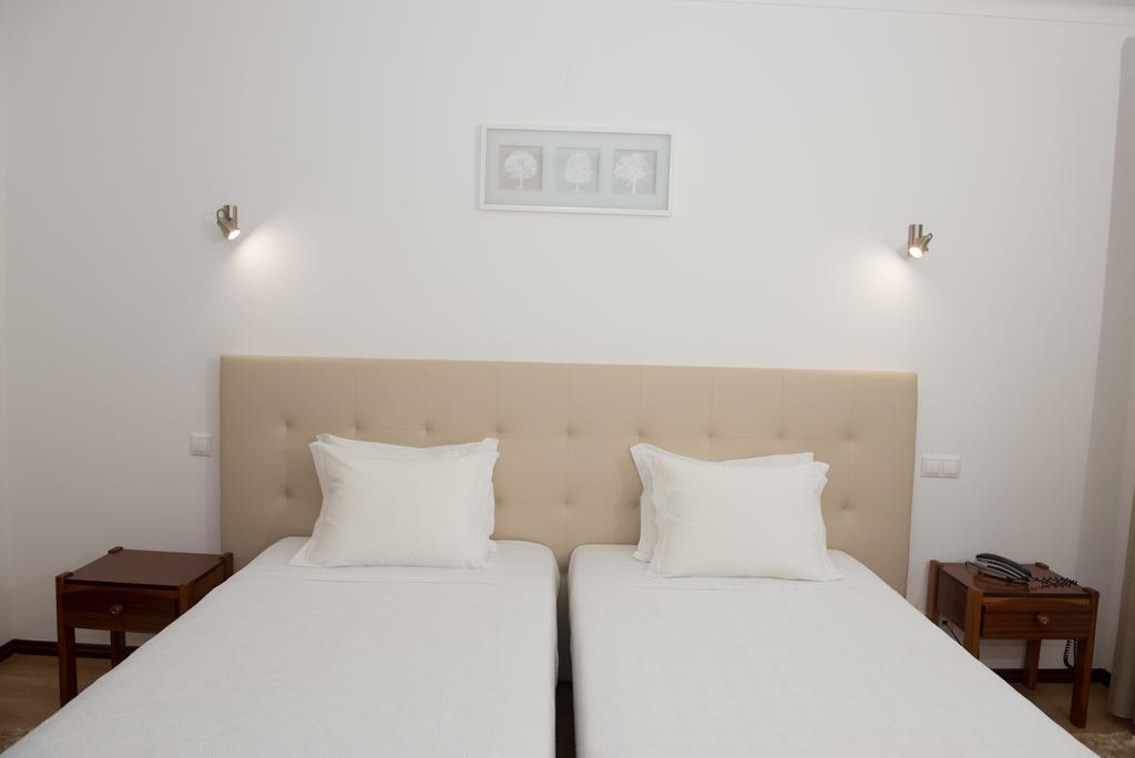 Hotel S. Jorge Batalha Bagian luar foto
